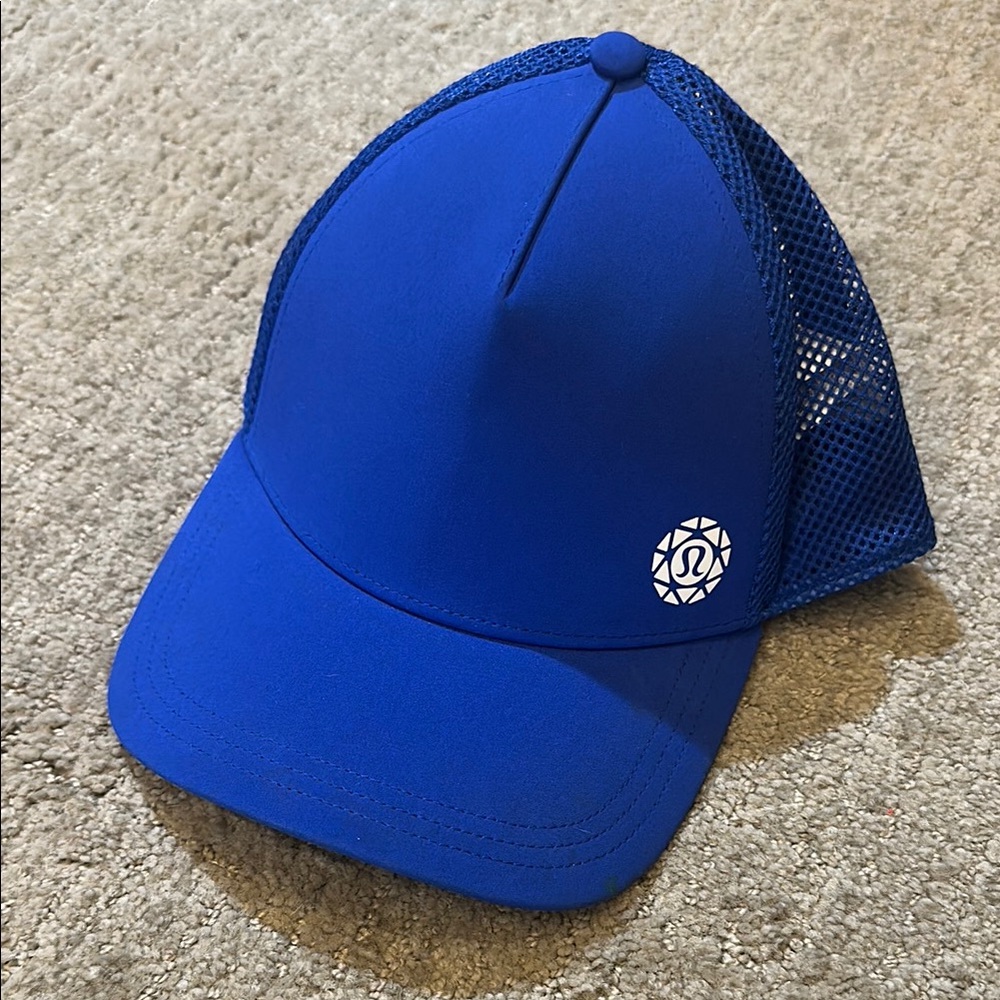 Lululemon Seawheeze exclusive Trucker Hat